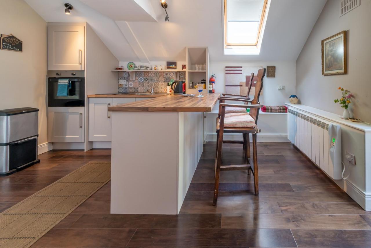 Appartamento The Old Rectory Donard Dun Ard Esterno foto